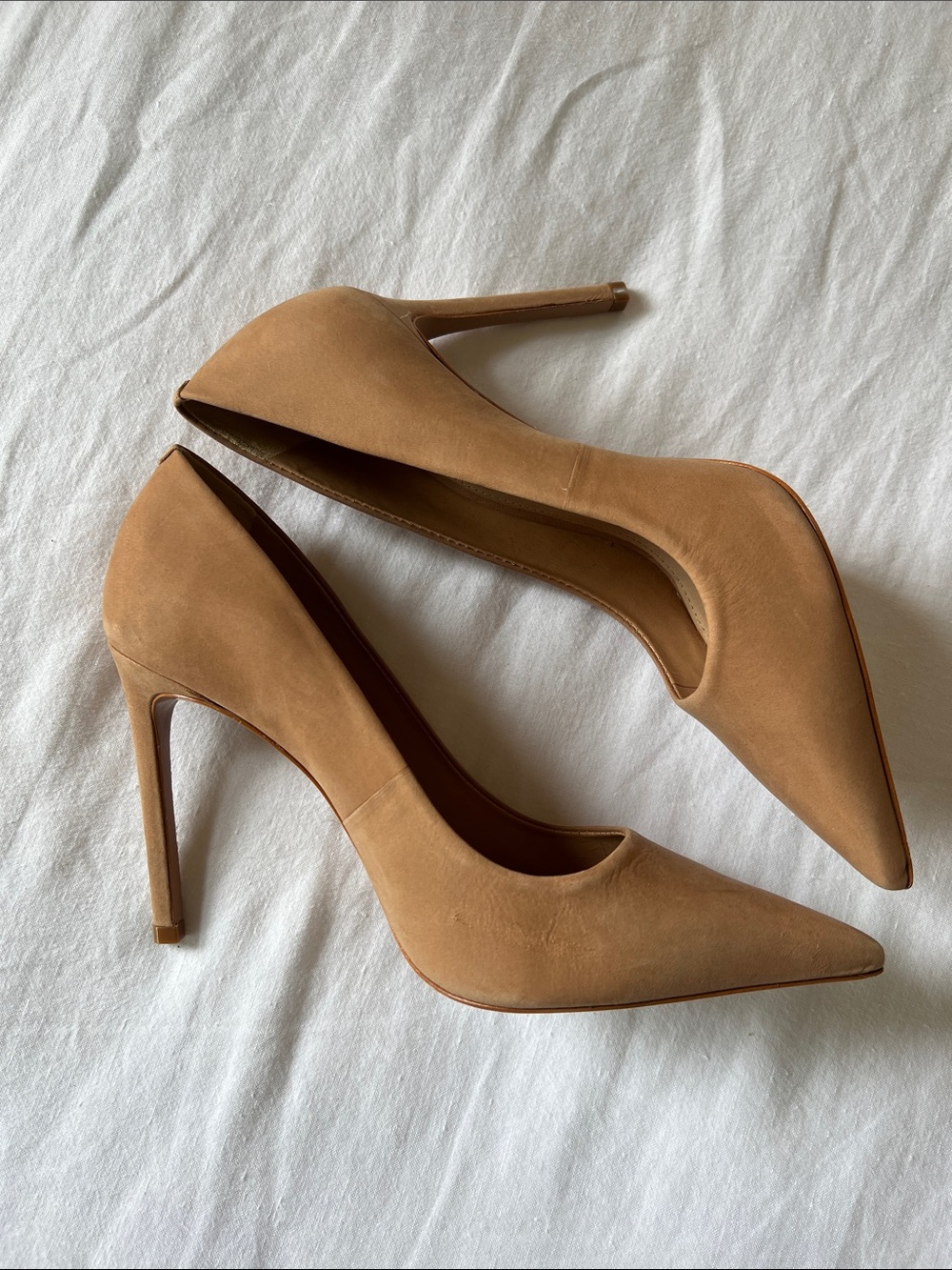 Schutz Women's Pointed-Toe Tan Stiletto Pumps NWOT